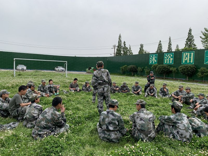 9-2106151H52V12.jpg
