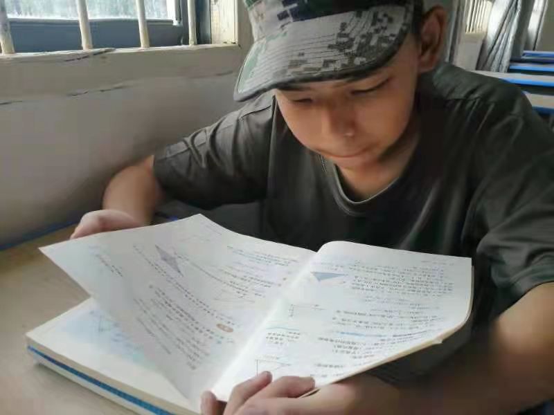 问题少年矫正学校在哪里？为什么青少年容易出现心理问题？(图2)